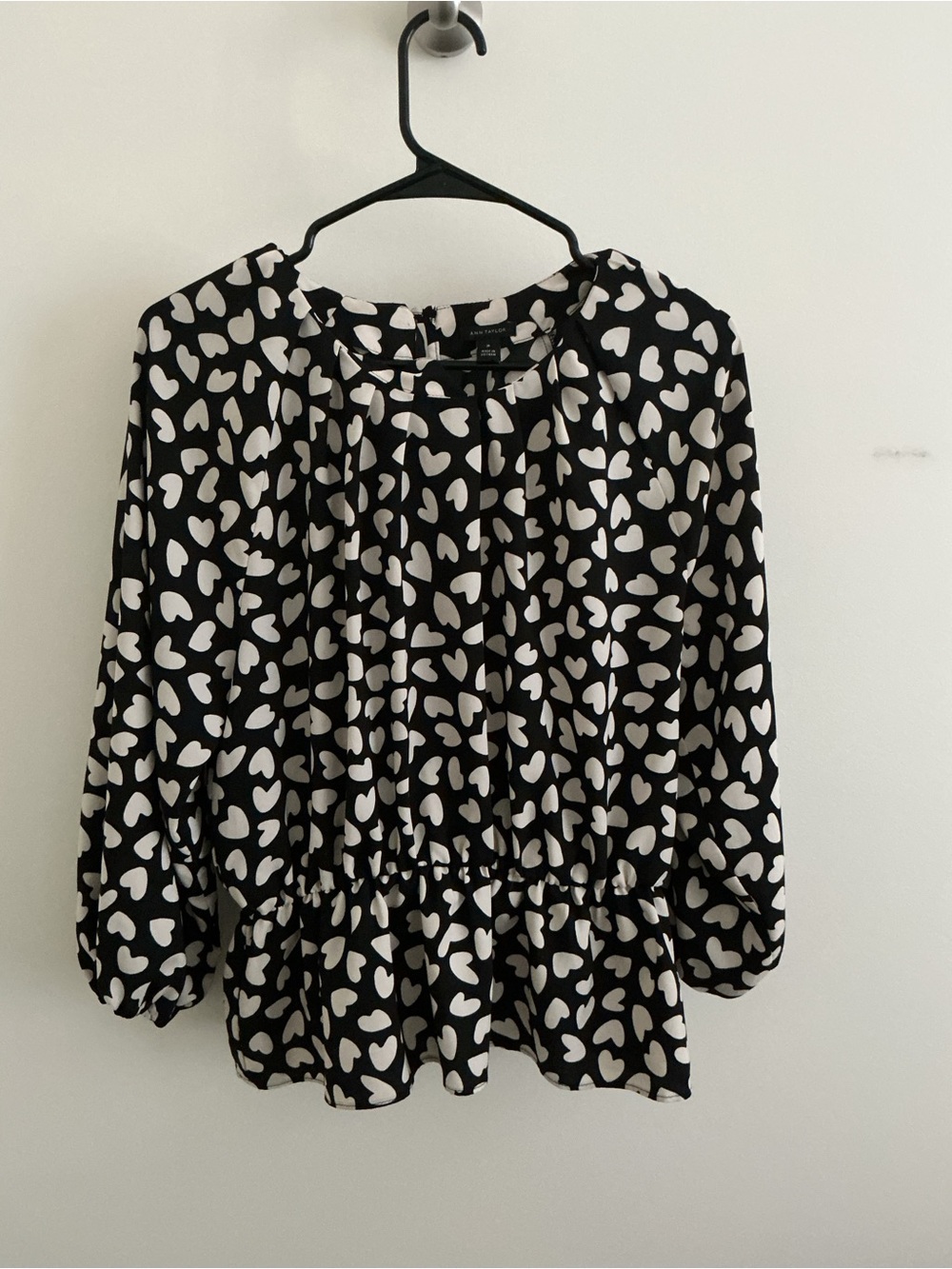 Ann Taylor Medium Neutral Pattern Heart Print Black and White Peplum Blouse